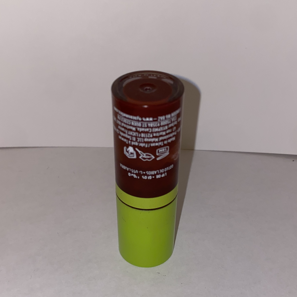 An image of a lip oil bottle.