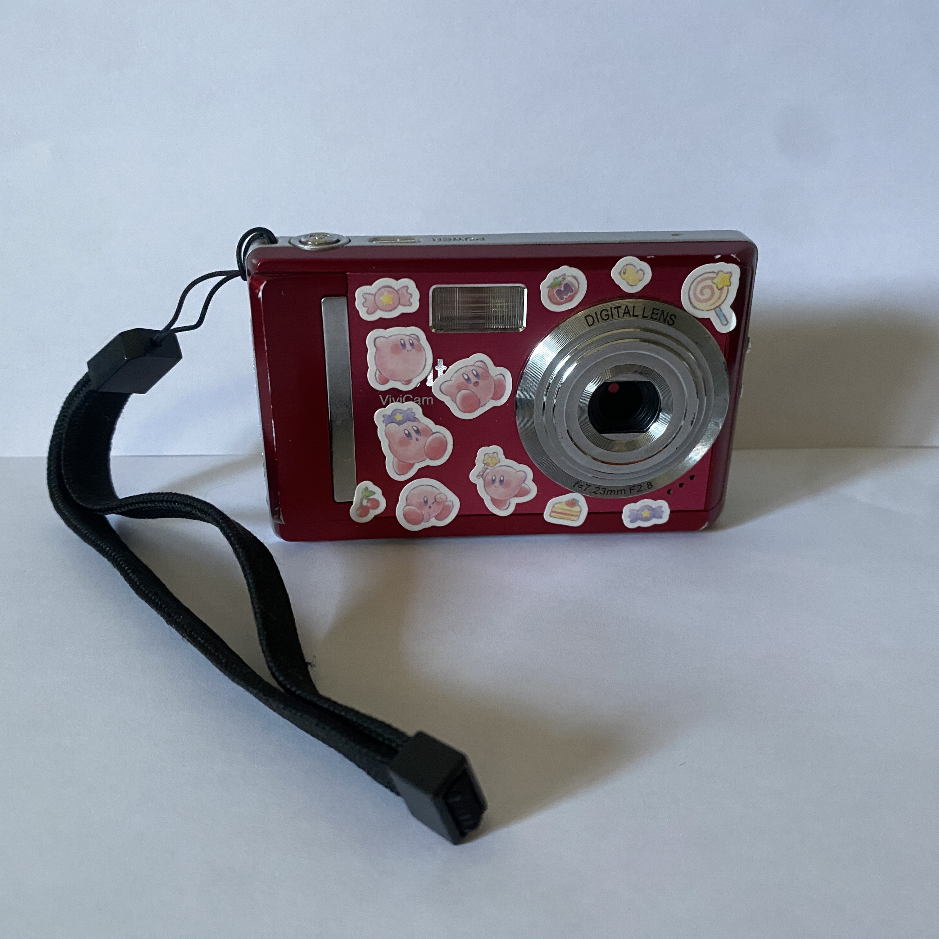Image of a digital camera.